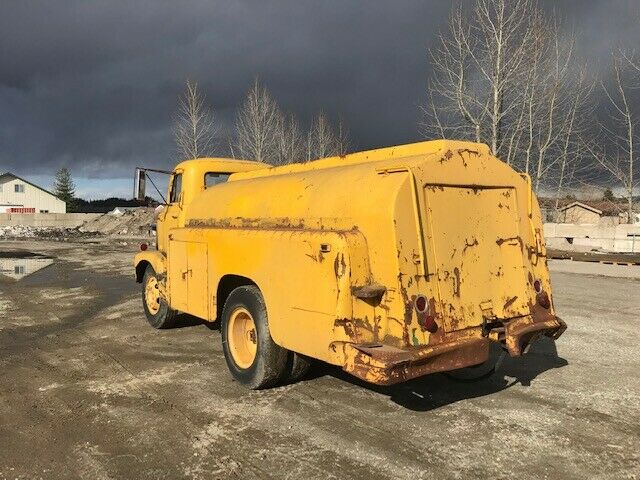 1953 International Harvester RC 182 COE Fuel Tanker - photo 6
