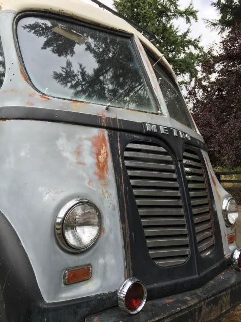1953 International Harvester LM-120 Metro Stepvan 102