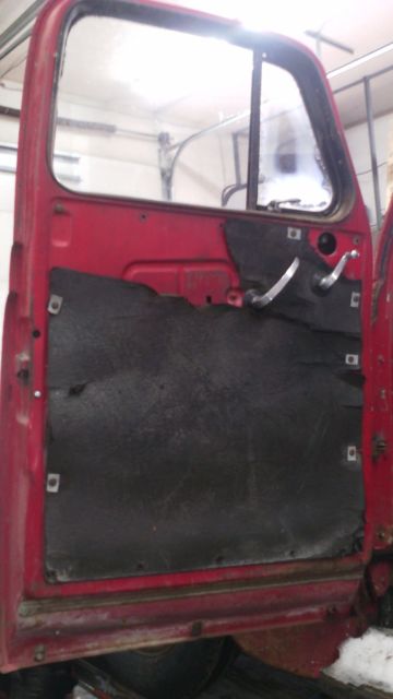 1953 International Harvester L-110 Series - photo 11