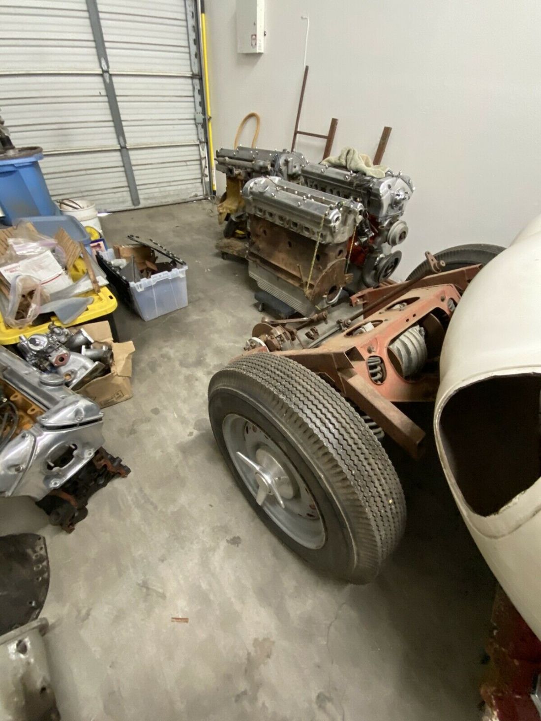 1953 Jaguar D TYPE race car - photo 4