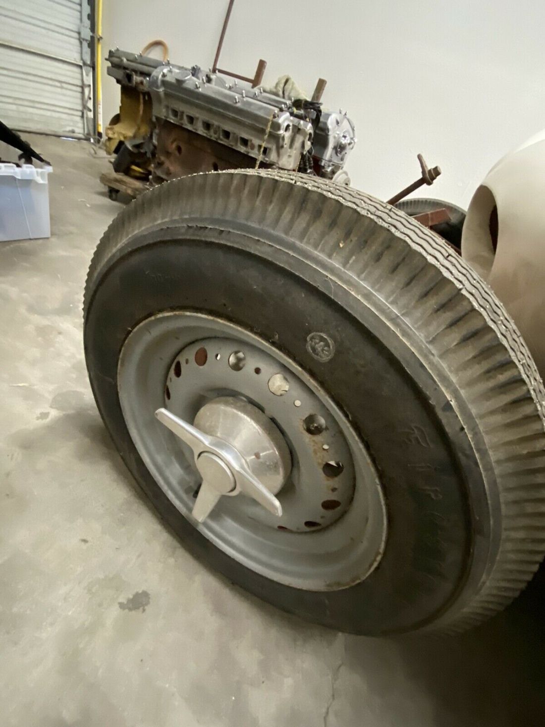 1953 Jaguar D TYPE race car - photo 7