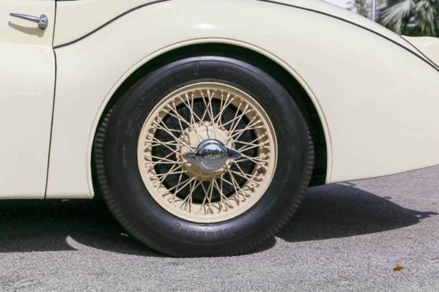 1953 Jaguar XK 120 COUPE - photo 9