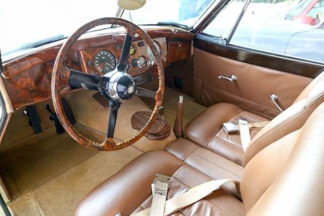 1953 Jaguar XK 120 COUPE - photo 11