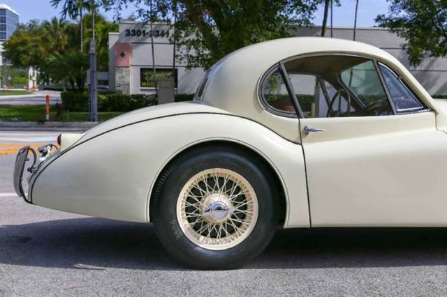 1953 Jaguar XK 120 COUPE - photo 7