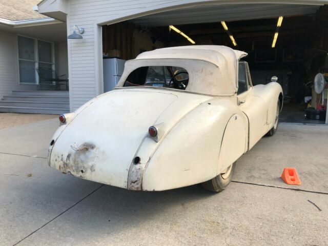 1953 Jaguar XK XK120 - photo 8