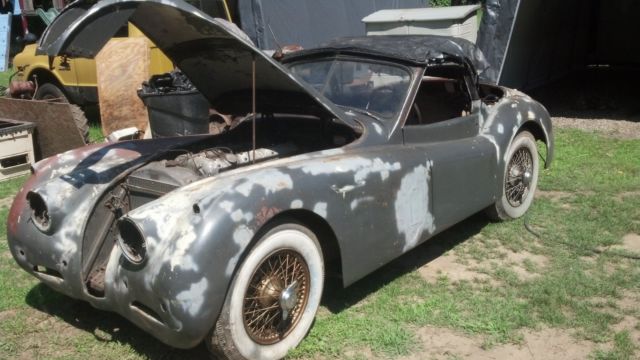 1953 Jaguar XK 120 SE Drophead Coupe - photo 2