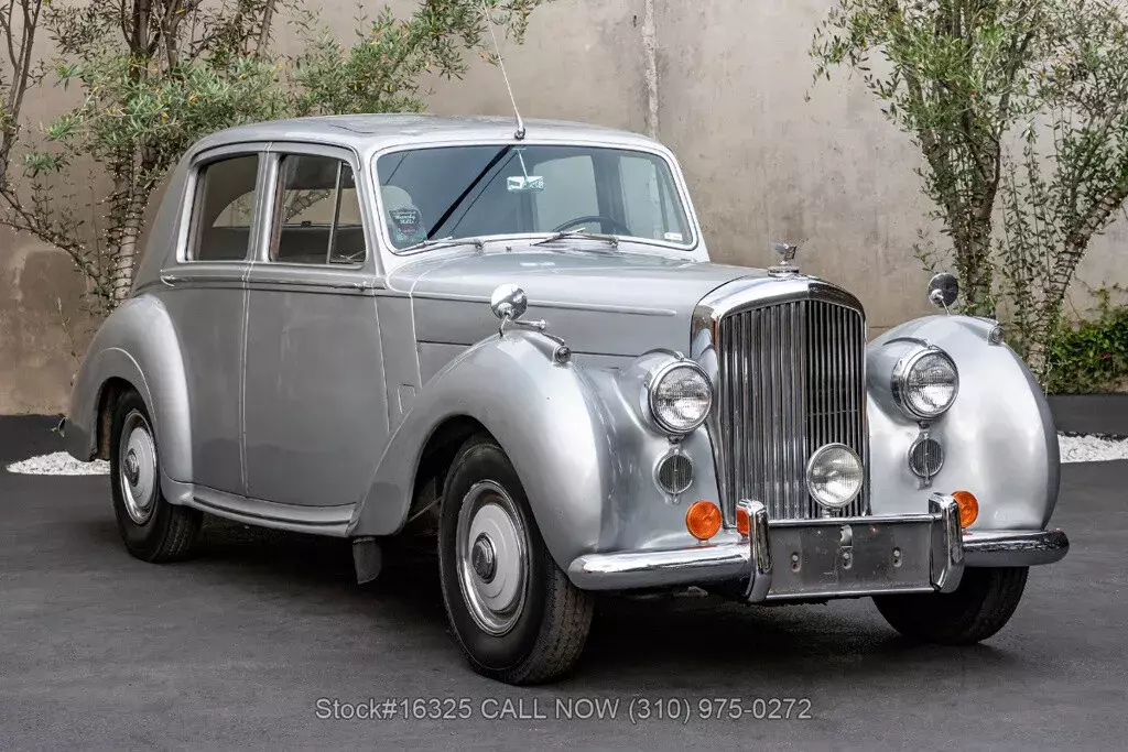 1953 Left-Hand-Drive Used 1953 Bentley R-Type Left-Hand-Drive