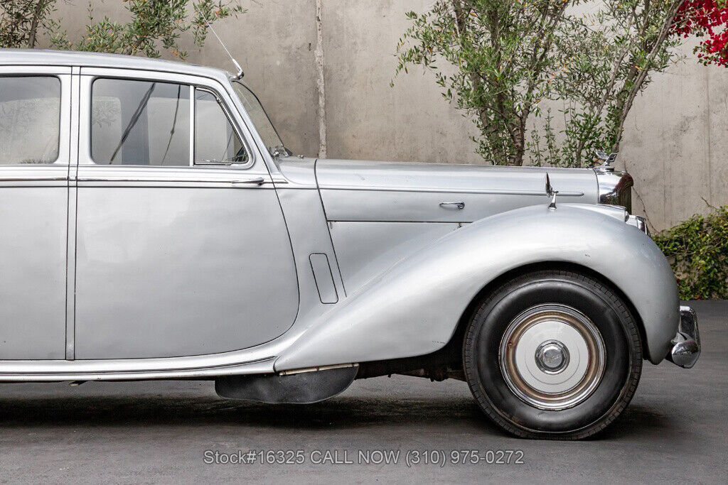 1953 Bentley R-Type Left-Hand-Drive - photo 10