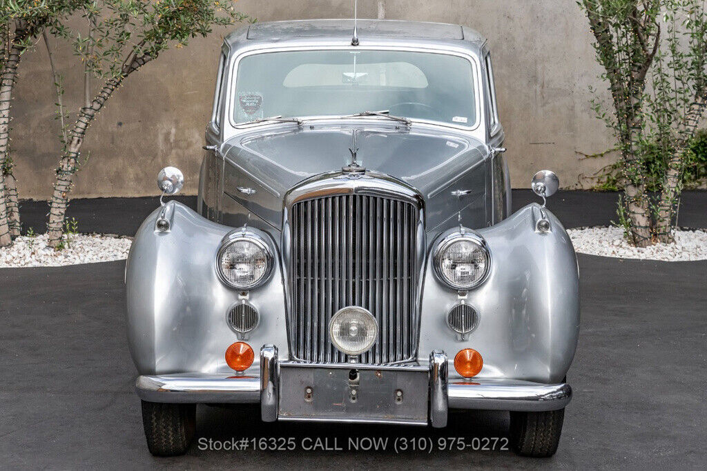 1953 Bentley R-Type Left-Hand-Drive - photo 2