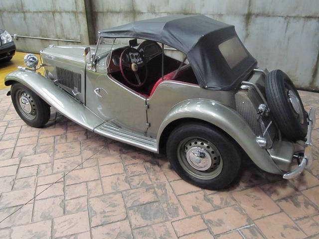 1953 MG TD ROADSTER -- - photo 11