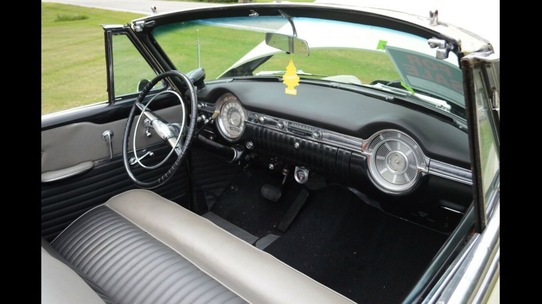 1953 Oldsmobile Super 88 chrome - photo 9