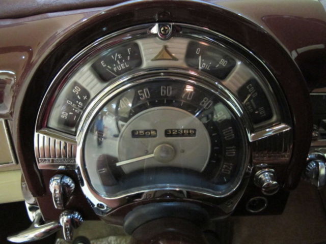 1953 Chrysler Town & Country 4 DOOR WAGON - photo 11