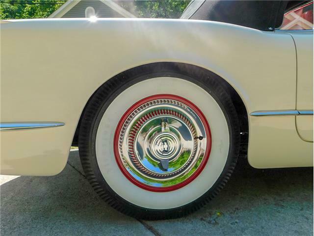 1953 Chevrolet Corvette Convertible - photo 10