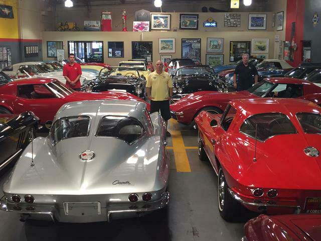 1953 Chevrolet Corvette Convertible - photo 12