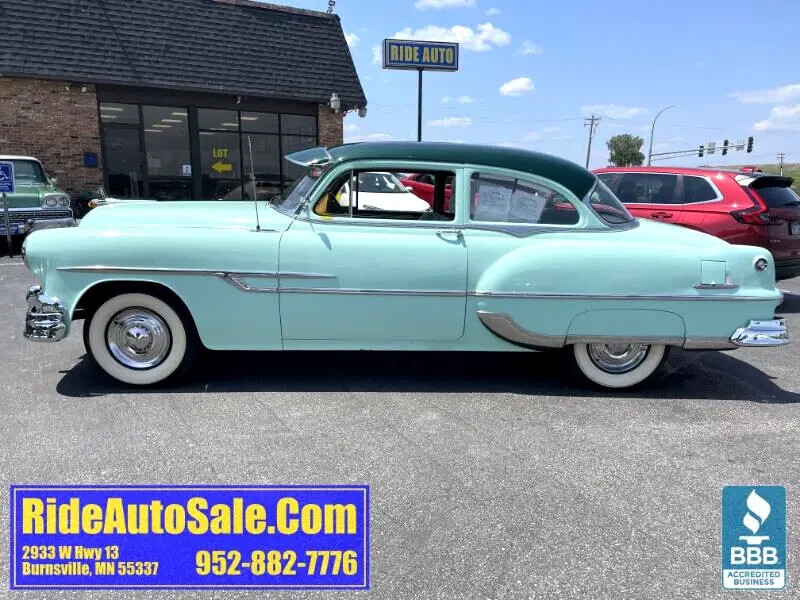 1953 Pontiac Chieftain Deluxe Sedan - photo 8