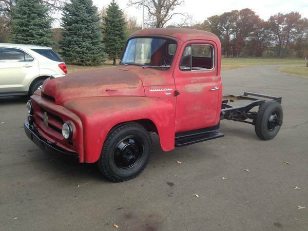 1953 International Harvester R-130 - photo 3