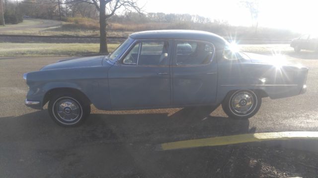 1953 Studebaker Champion Sedan - photo 4