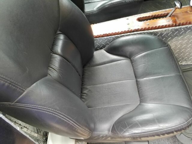 1953 Studebaker 2R6 Brite tread interior accents - photo 11