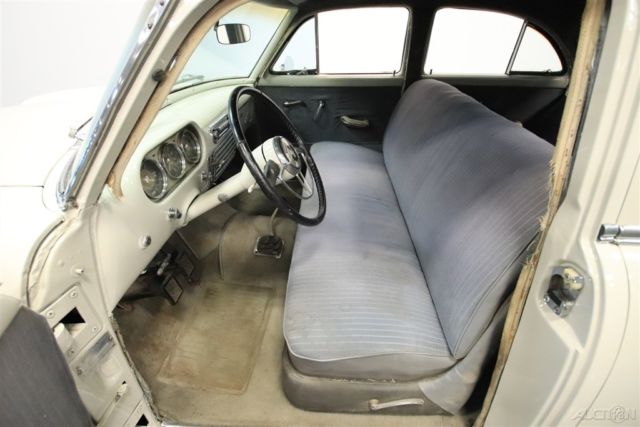 1953 Packard Clipper Touring Sedan - photo 4