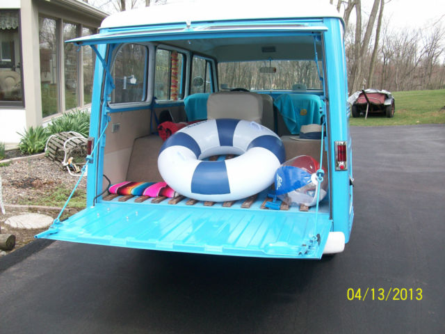 1953 Willys Station Wagon - photo 3