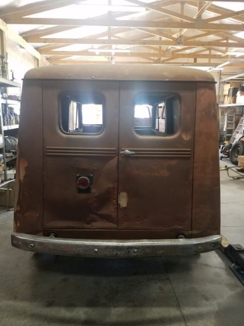 1953 Willys Station Sedan - photo 3