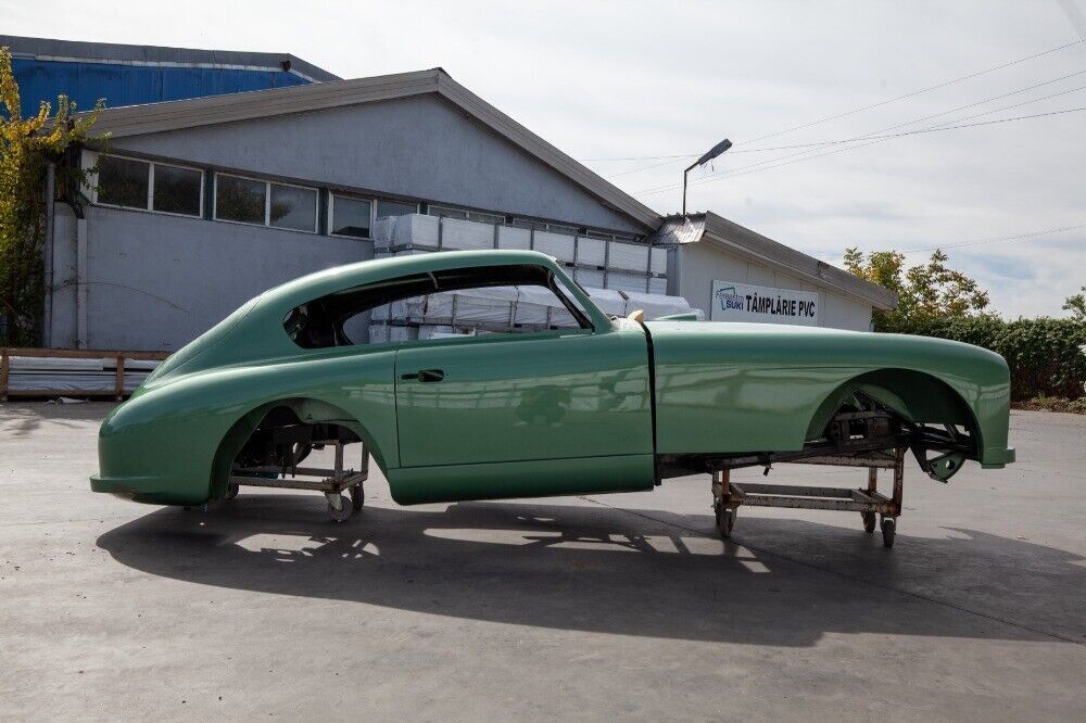 1954 Aston Martin DB2/4 - photo 3