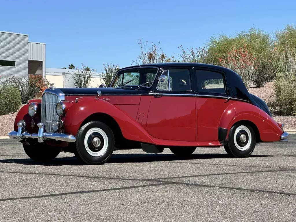 1954 Bentley R-Type 92000 Miles Claret with Black Two Tone LHD Saloon with Sunr 1954 Bentley R-Type