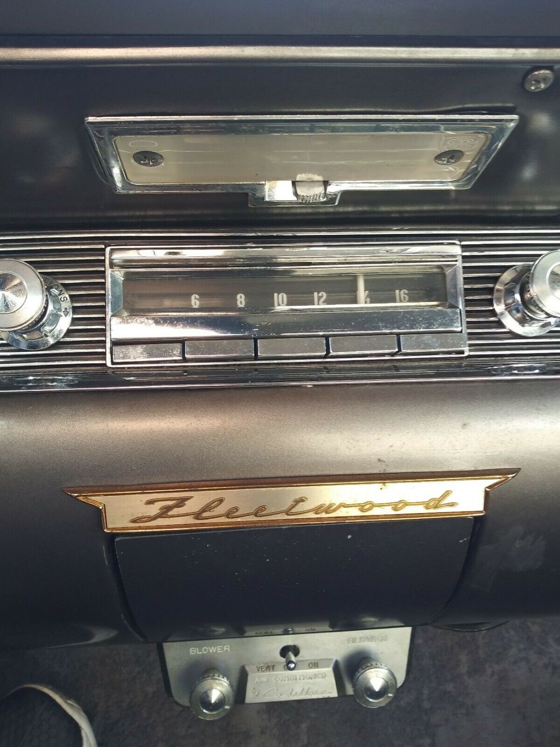 1954 Cadillac Fleetwood Limousine - photo 9