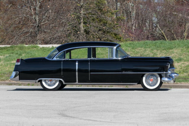 1954 Cadillac Series 62 AACA Award Winner - photo 10