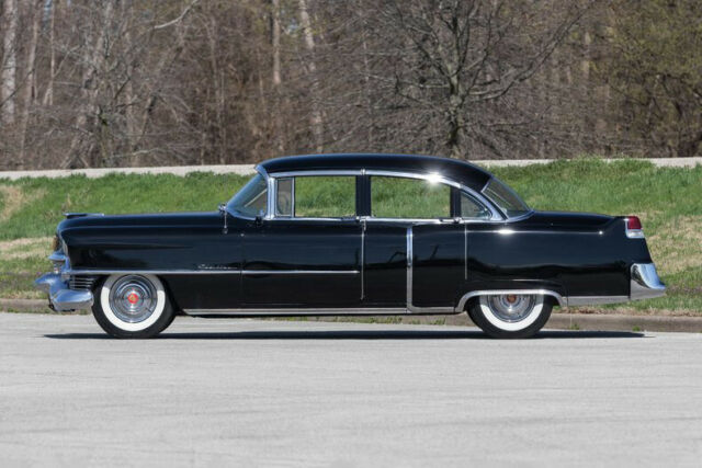1954 Cadillac Series 62 AACA Award Winner - photo 5