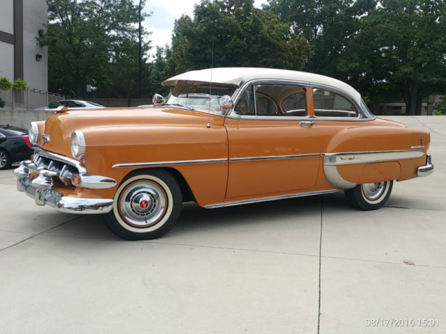 1954 Chevrolet Bel Air/150/210 TWO TONE PAINT W/CHROME - photo 9