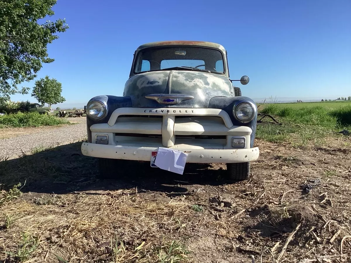 1954 Chevrolet 3100 Pickup Blue 5 window cab, short bed 1954 Chevrolet 3100 5 window cab, short bed