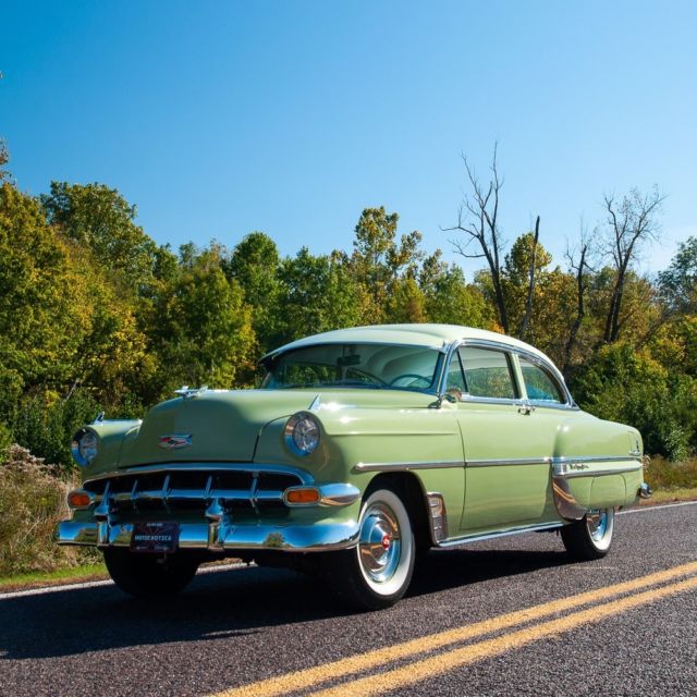 1954 Chevrolet Bel Air/150/210 Two-door Sedan - photo 3