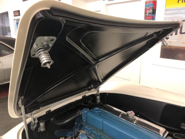 1954 Chevrolet Corvette -RESTORED AMERICAN ICONIC ROADSTER-SEE VIDEO - photo 7