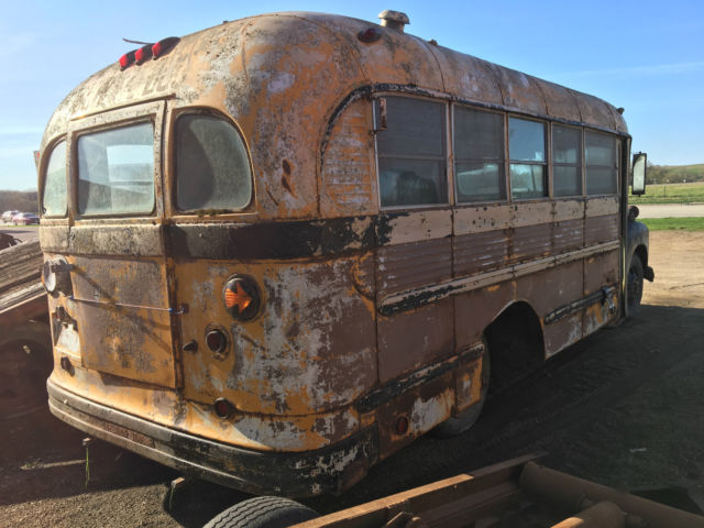 1954 Chevrolet 4500 bus - photo 4