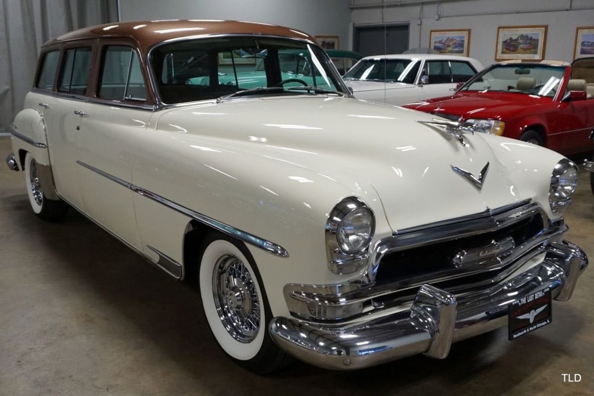 1954 Chrysler New Yorker Town & Country, Pebble Beige & Topaz Tan with 0 availab 1954 Chrysler New Yorker Town & Country Wagon