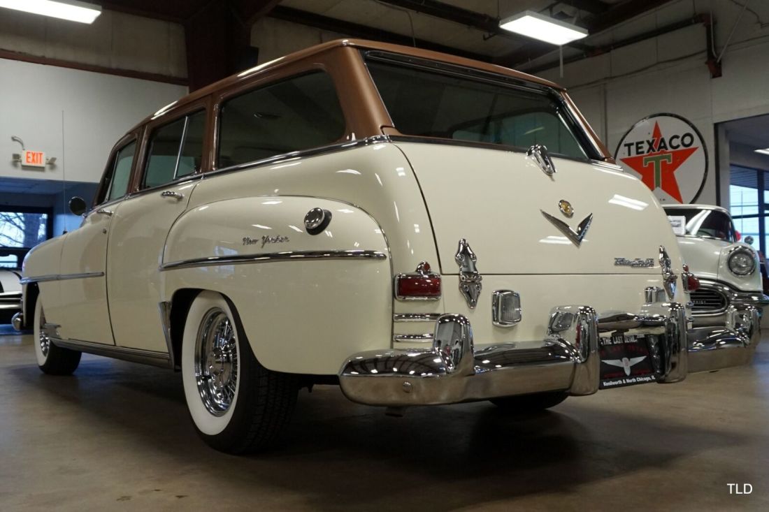 1954 Chrysler New Yorker Town & Country Wagon - photo 12