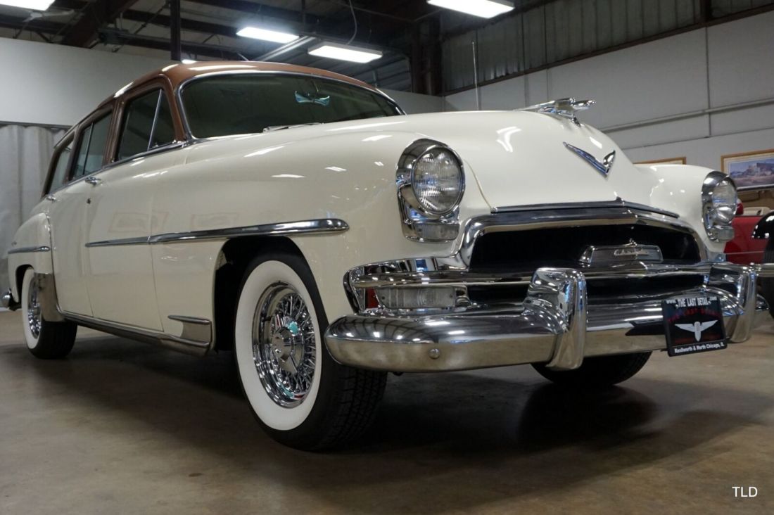 1954 Chrysler New Yorker Town & Country Wagon - photo 3