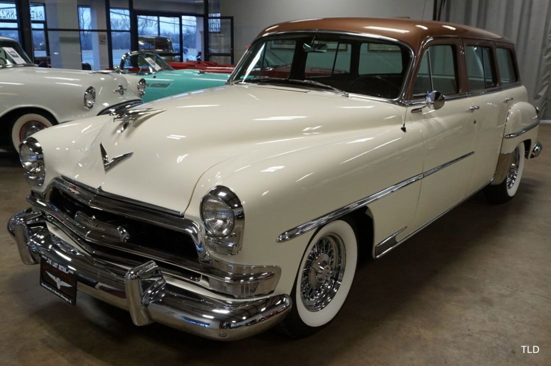 1954 Chrysler New Yorker Town & Country Wagon - photo 6