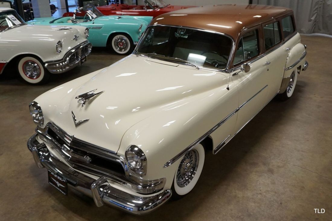 1954 Chrysler New Yorker Town & Country Wagon - photo 7