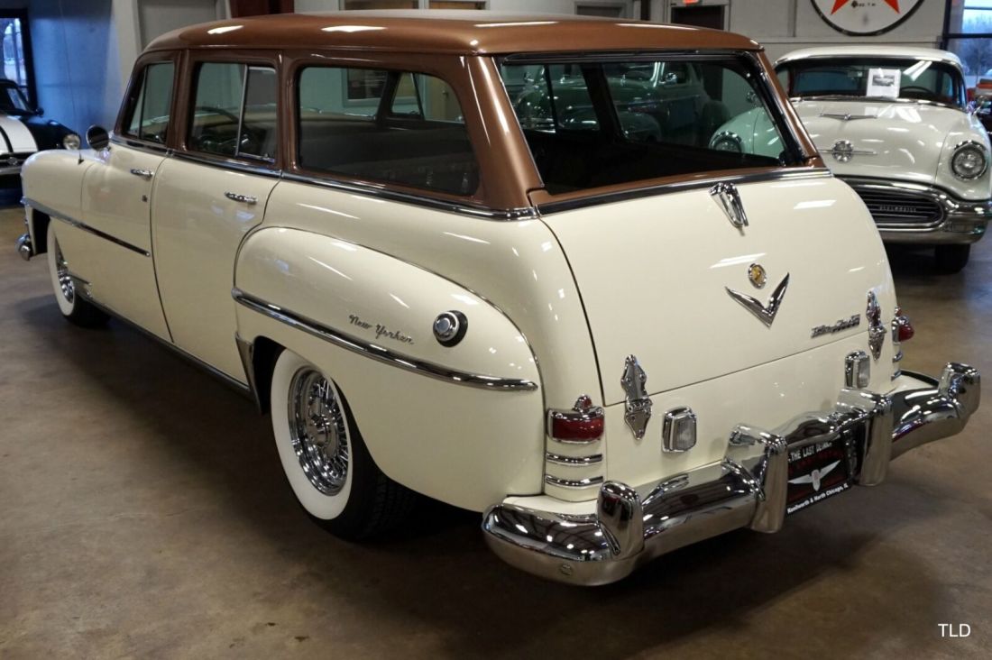 1954 Chrysler New Yorker Town & Country Wagon - photo 9