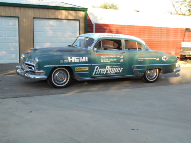 1954 Chrysler New Yorker Deluxe - photo 2