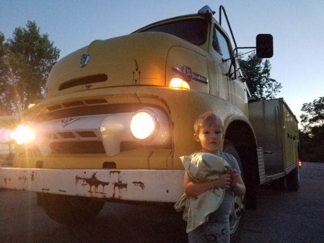1954 Ford C800 - photo 2