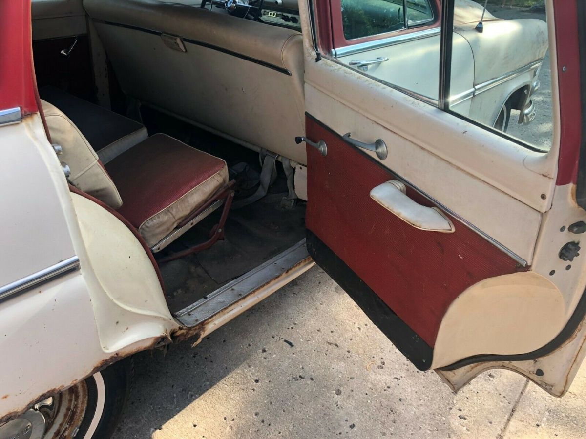 1954 Ford Country Sedan - photo 13