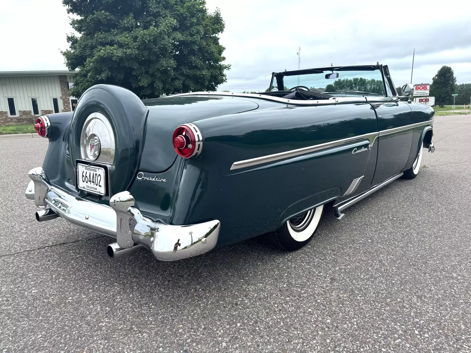 1954 Ford Crestline Sunliner - photo 3