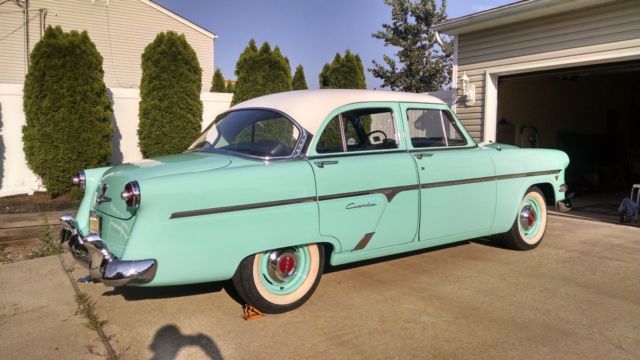 1954 Ford Other 4 Door Sedan - photo 4