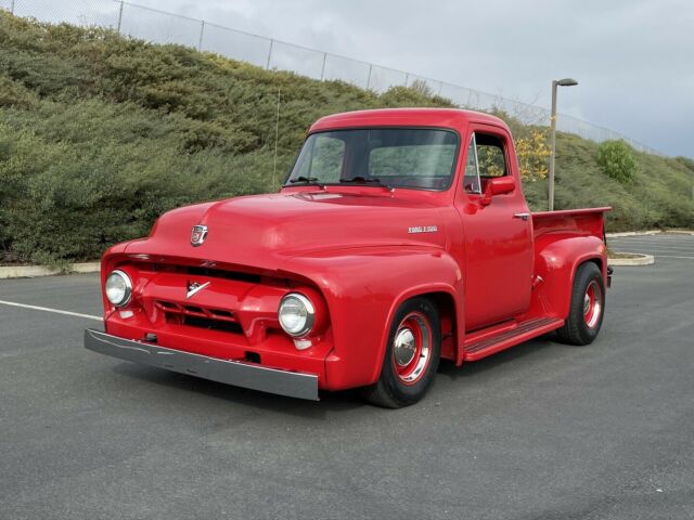1954 Ford F-100 --