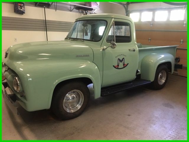 1954 Ford F100 Stepside Pickup Truck,Classic,Chrome Wheels,Moon Hubcaps, 1954 Ford F-100