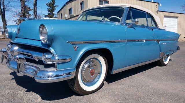 1954 Ford Sunliner Crestline Convertible - photo 11