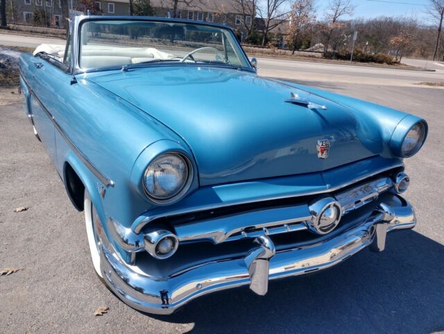 1954 Ford Sunliner Crestline Convertible - photo 3
